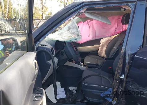 2026 Hyundai Venue Sel W/Two-Tone Roof z USA, uszkodzony, nr VIN KMHRC8A34TU420083